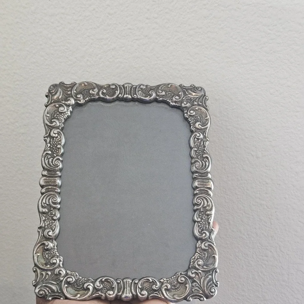 Baroque by Wallace silverplated Decorative Free standing Picture Frame Style 766